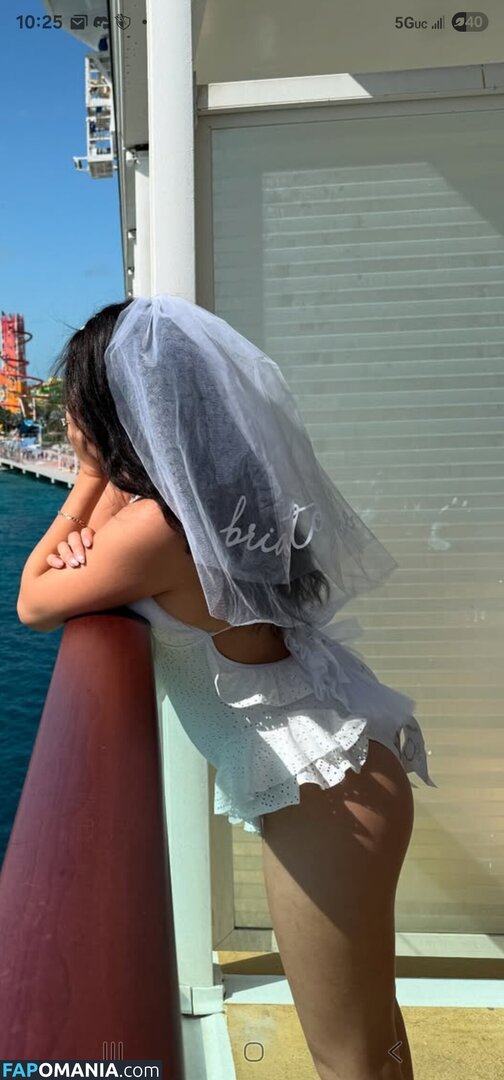 iamsofiabella / sofia.bella Nude OnlyFans  Leaked Photo #7