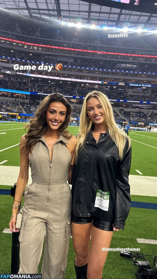 Sydney Thomas / _ssydneythomas / iamsydneythomas Nude OnlyFans  Leaked Photo #33