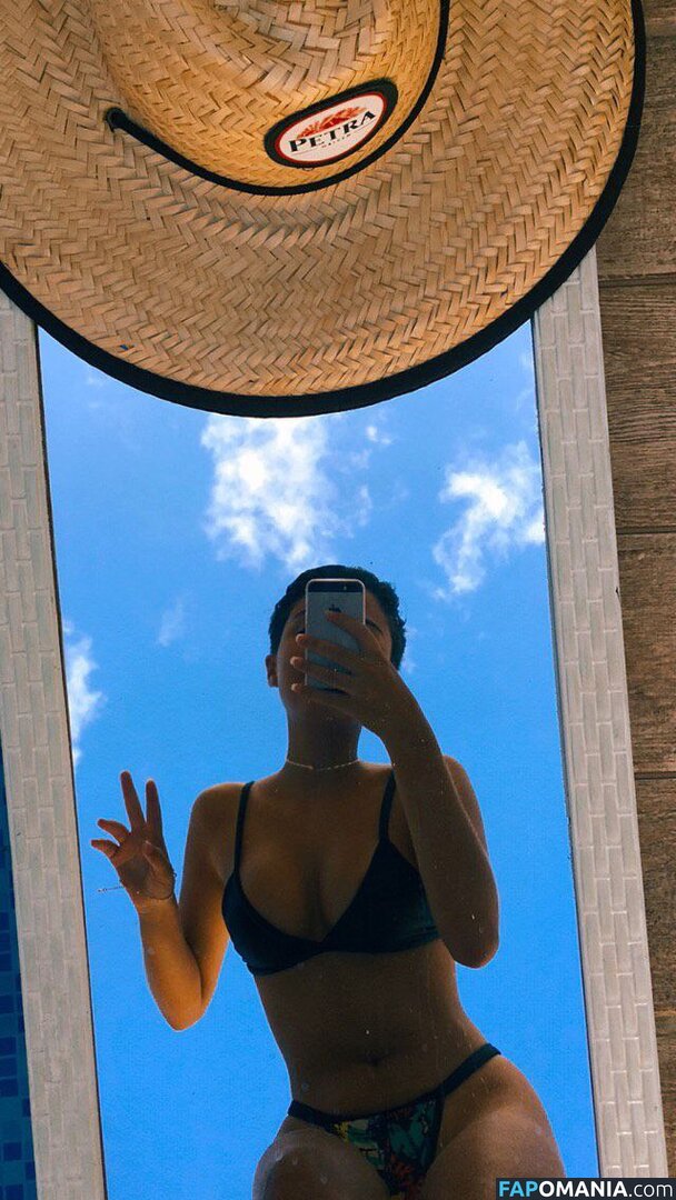 Iasmin Melo / ia.meloo Nude OnlyFans  Leaked Photo #1