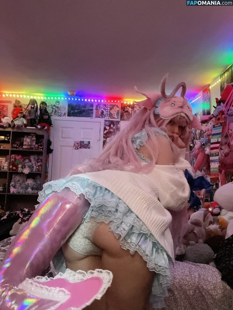 https: / ichiumu.cos Nude OnlyFans  Leaked Photo #2