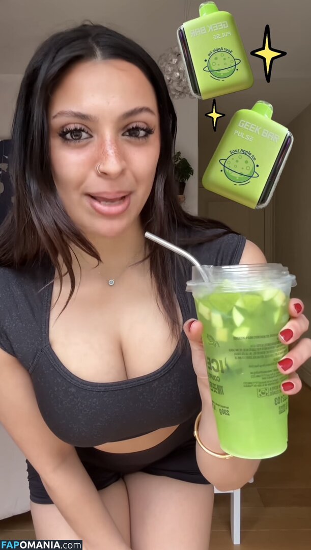 alycakes__ / iconicakes / sara deshmukh / saradeshmukhhh Nude OnlyFans  Leaked Photo #20