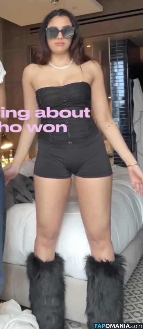 alycakes__ / iconicakes / sara deshmukh / saradeshmukhhh Nude OnlyFans  Leaked Photo #24