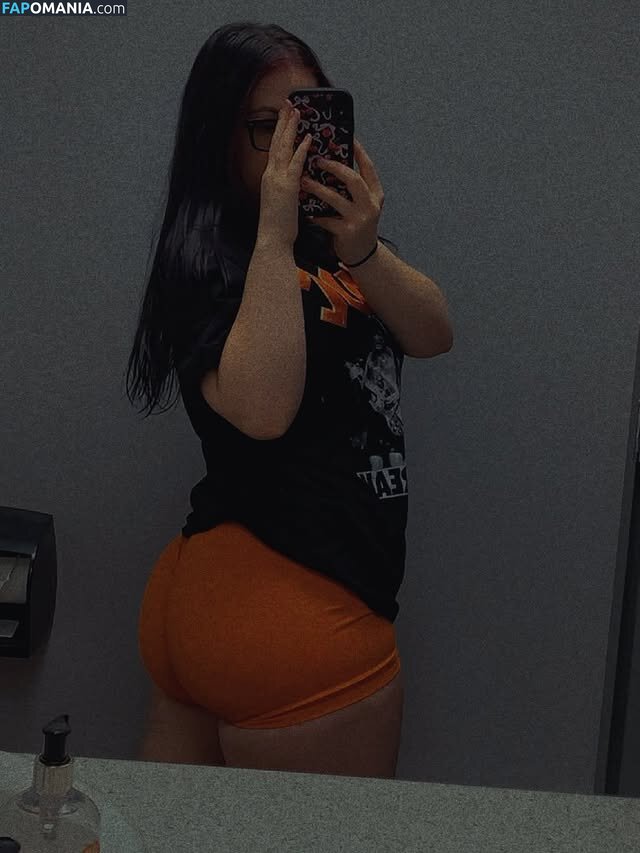 hellobunnni / icybxnny Nude OnlyFans  Leaked Photo #5