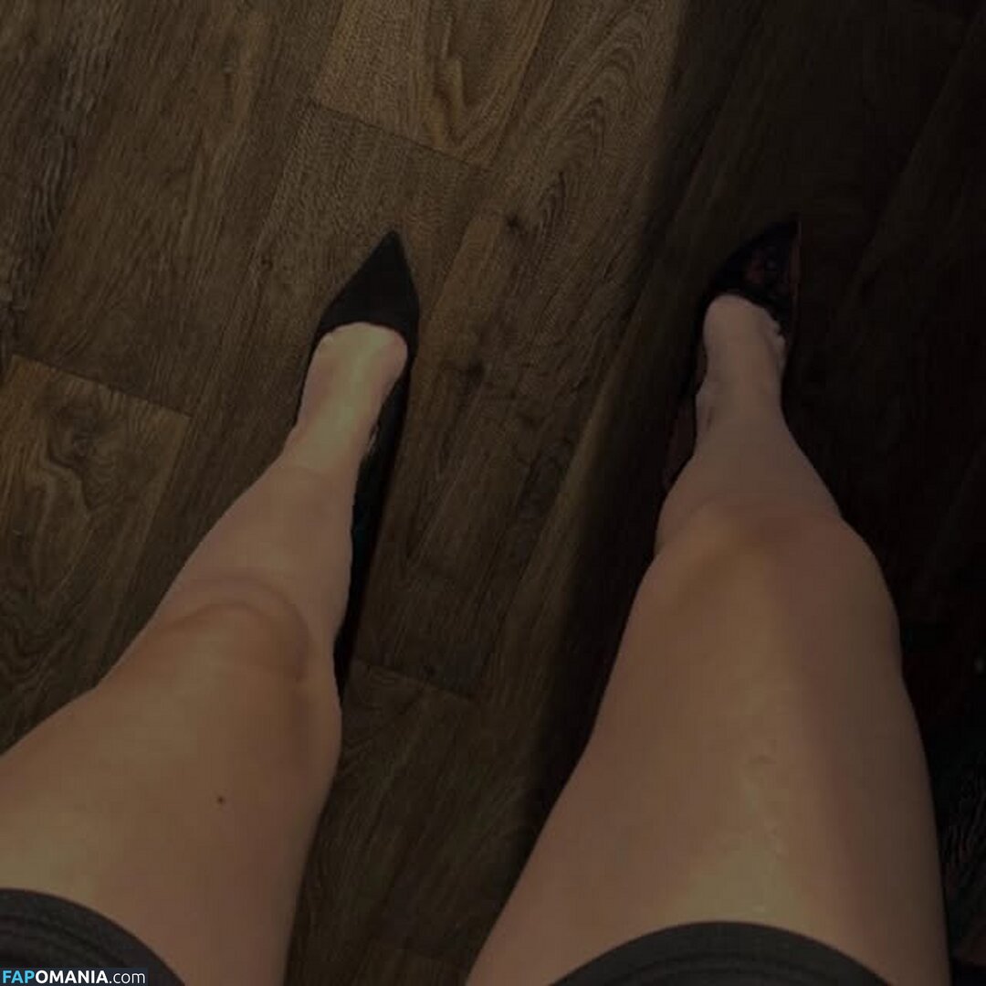 hellobunnni / icybxnny Nude OnlyFans  Leaked Photo #9