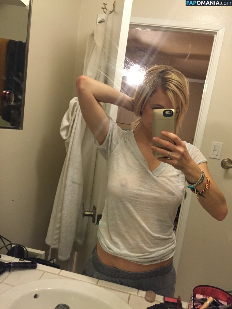 Iliza Shlesinger Nude Leaked Photo #231