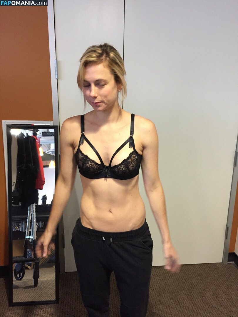 Iliza Shlesinger Nude Leaked Photo #234