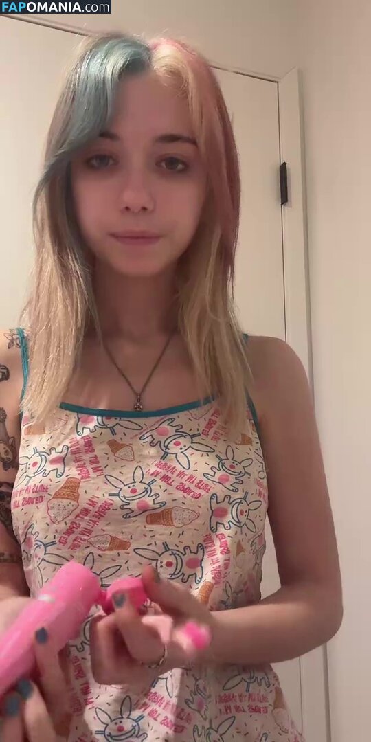 Iluvmeww / iluvmey Nude OnlyFans  Leaked Photo #376