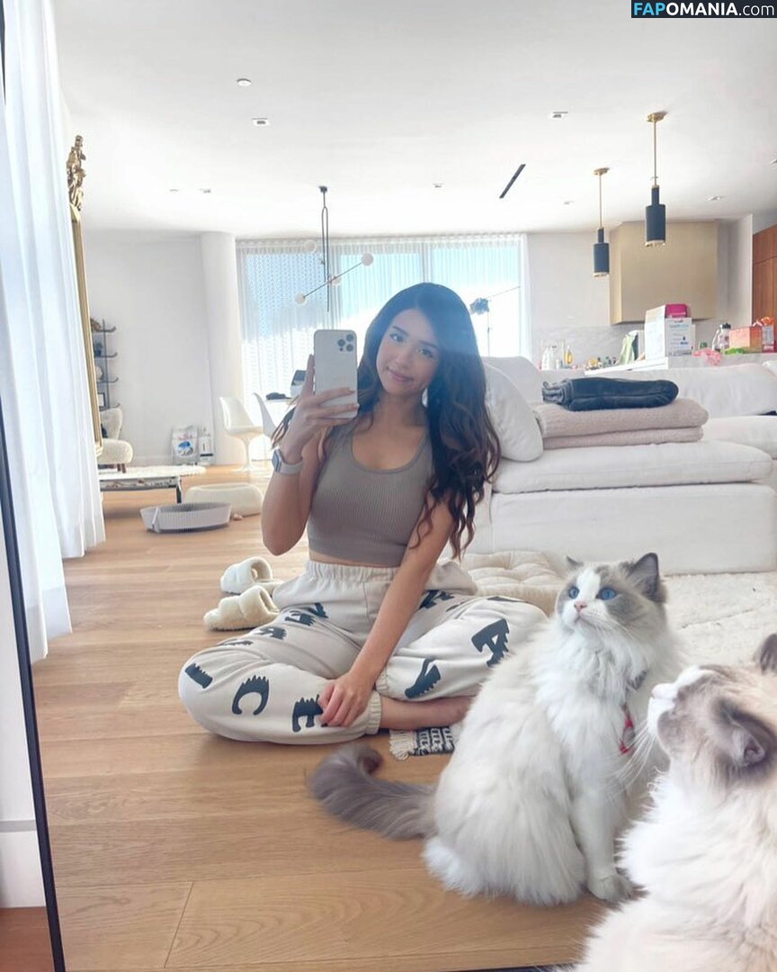 imane / imane... / pokimane Nude OnlyFans  Leaked Photo #5