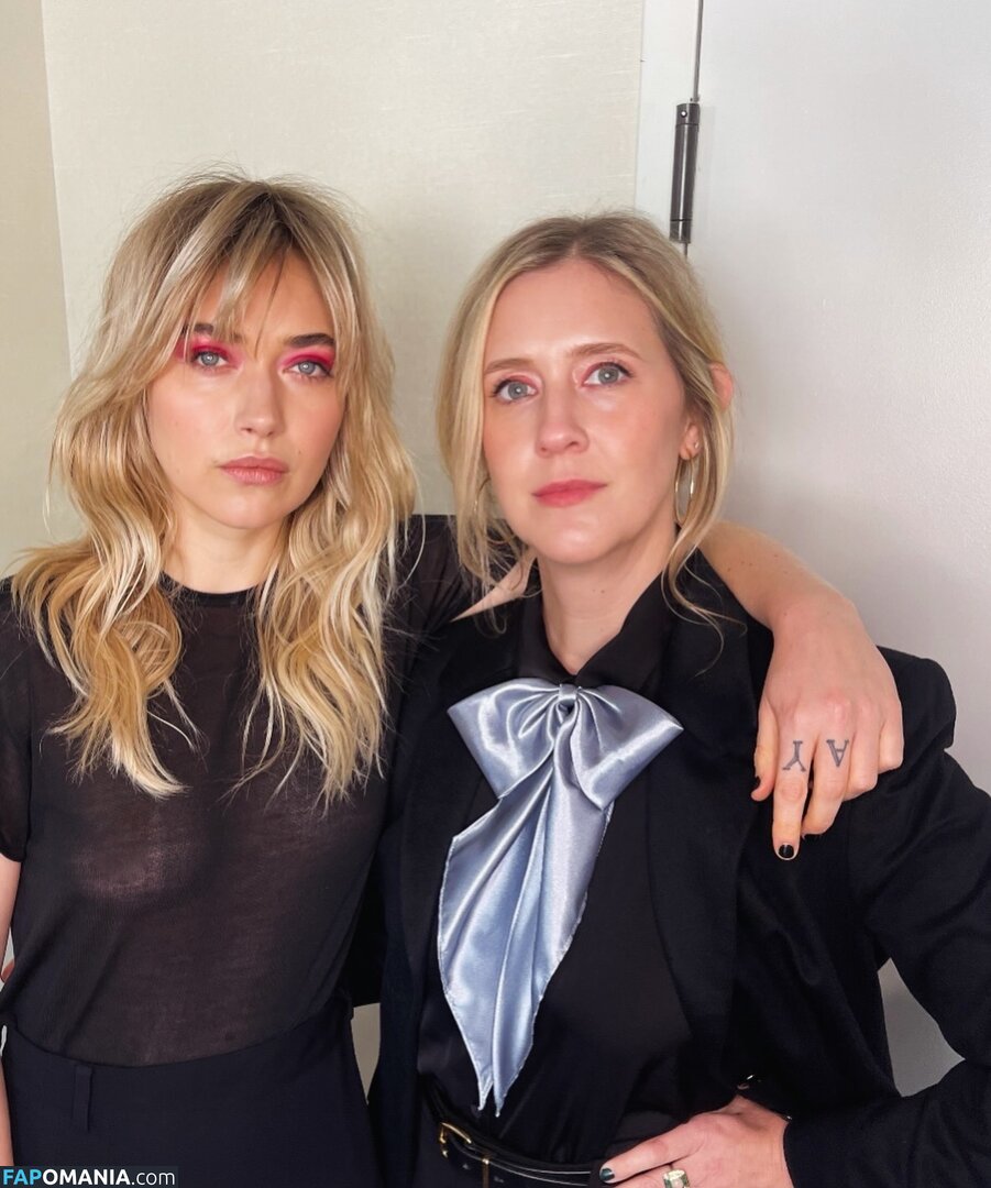 Imogen Poots / impoots Nude OnlyFans  Leaked Photo #2