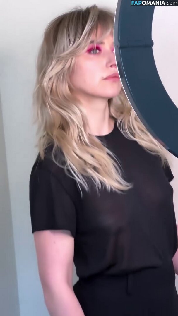 Imogen Poots / impoots Nude OnlyFans  Leaked Photo #3