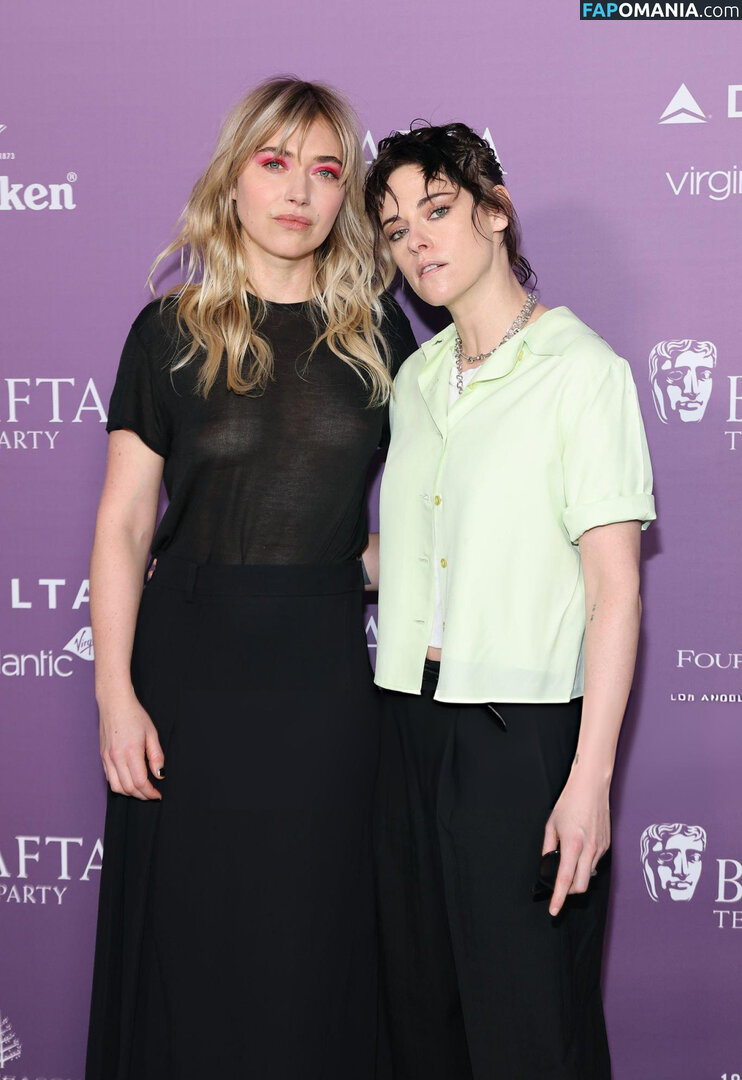 Imogen Poots / impoots Nude OnlyFans  Leaked Photo #9