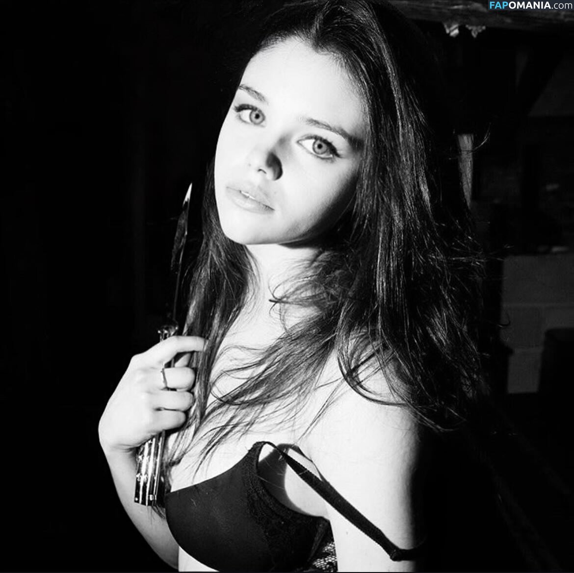 India Eisley / https: / indiaeisley Nude OnlyFans  Leaked Photo #2