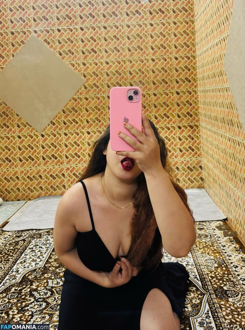 Indian Naughty Stuff / https: / justnaughtystuf / urvashi_apsaraa Nude OnlyFans  Leaked Photo #1