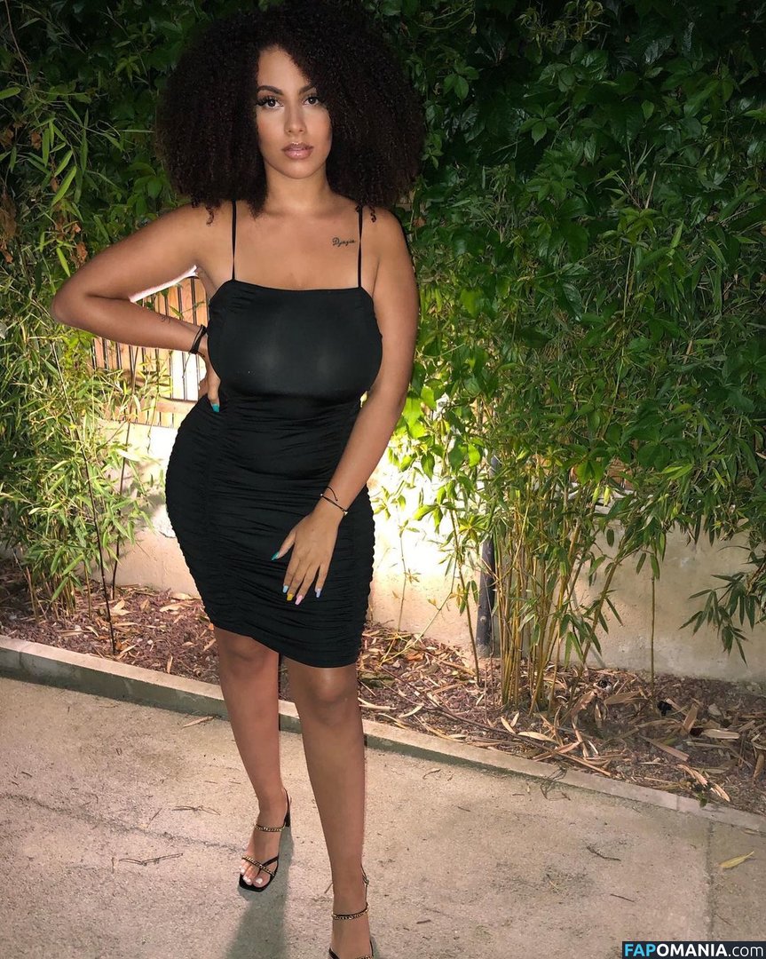 Ines Curly / curlygirl088 / ineees.acr Nude OnlyFans  Leaked Photo #6