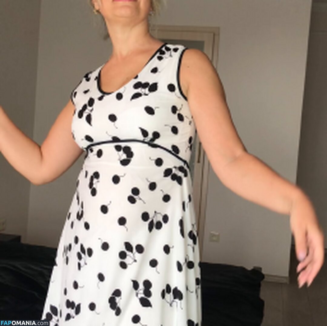 Astrid Heinz / Gabriela Koravora / Ingrid Lykke / Veronika Růže / astrid.heinz / ingridlykke Nude OnlyFans  Leaked Photo #1