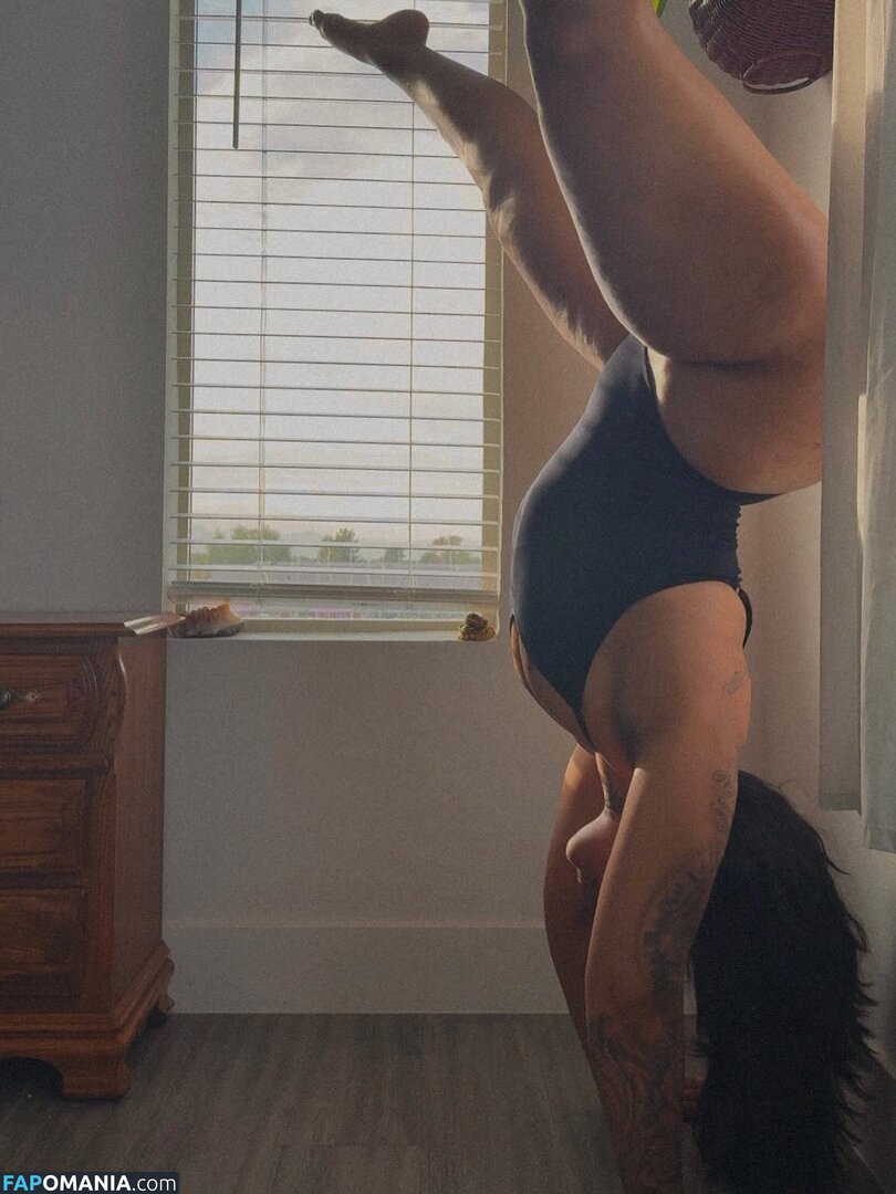 herk0moreb1 / inherbedroom / inherbedroomm / soulfruitt Nude OnlyFans  Leaked Photo #7