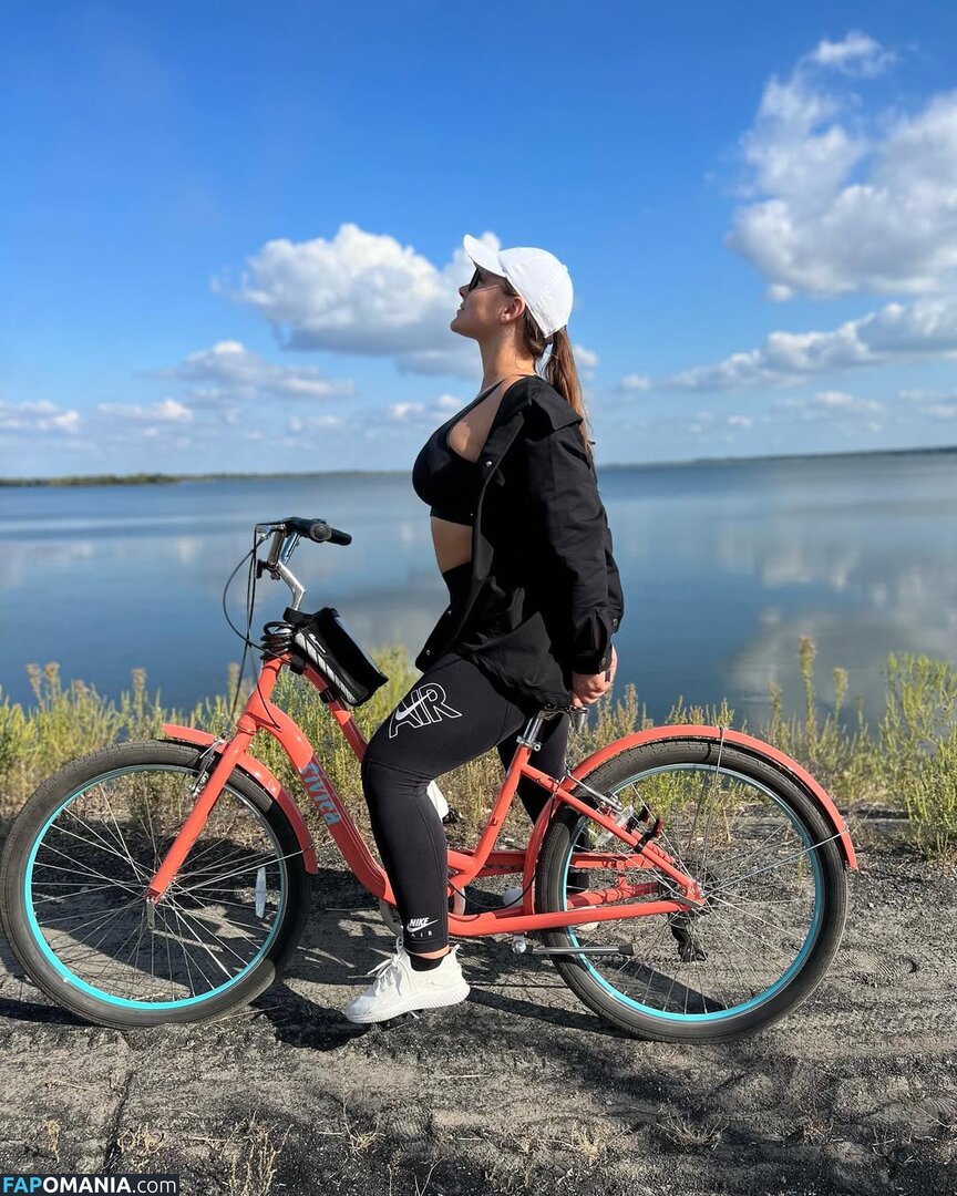 afinalove_model / inna_love69vip / innaluve Nude OnlyFans  Leaked Photo #190