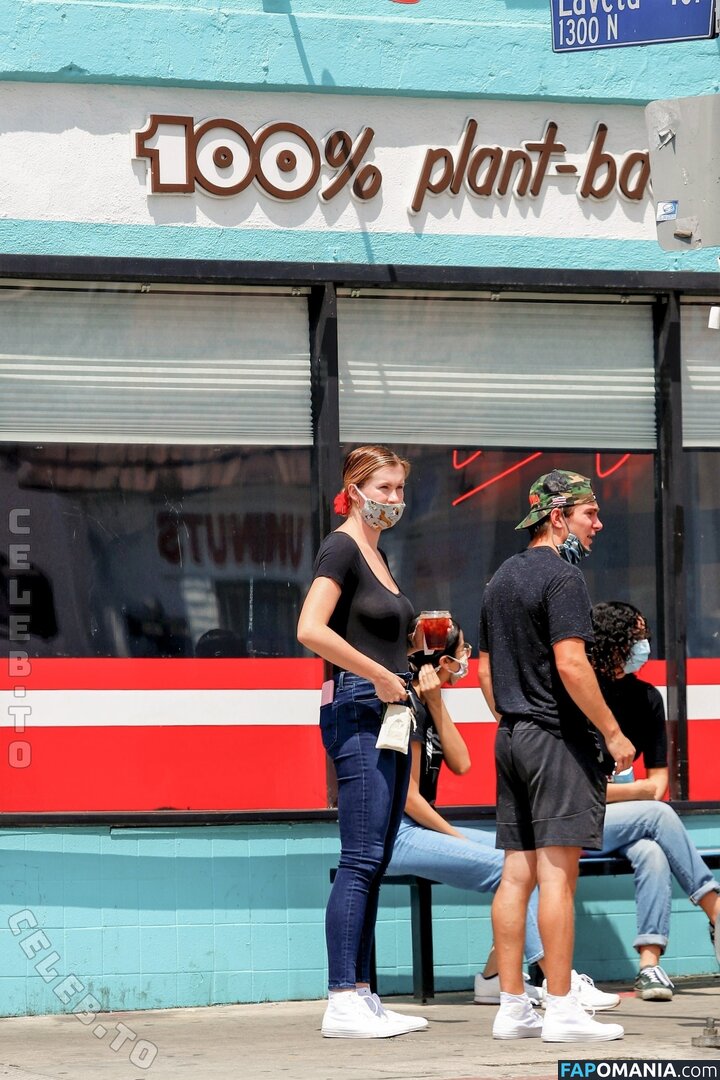 Ireland Baldwin / chloebaldwin... / irelandbasingerbaldwin / irelandirelandireland Nude OnlyFans  Leaked Photo #219