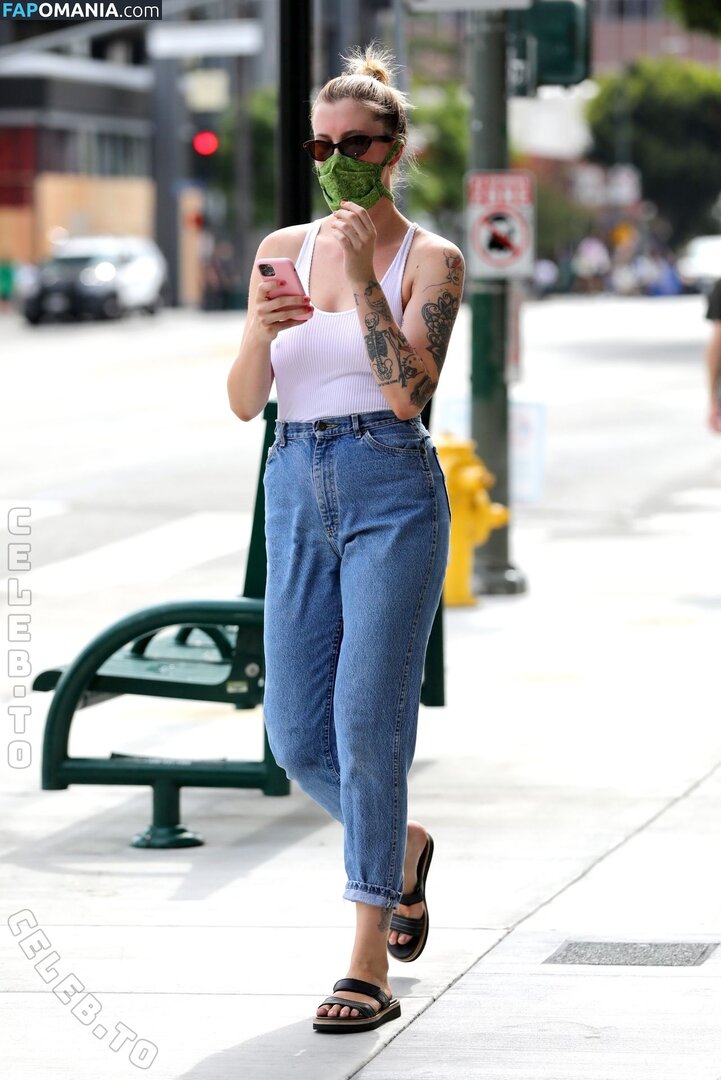 Ireland Baldwin / chloebaldwin... / irelandbasingerbaldwin / irelandirelandireland Nude OnlyFans  Leaked Photo #238
