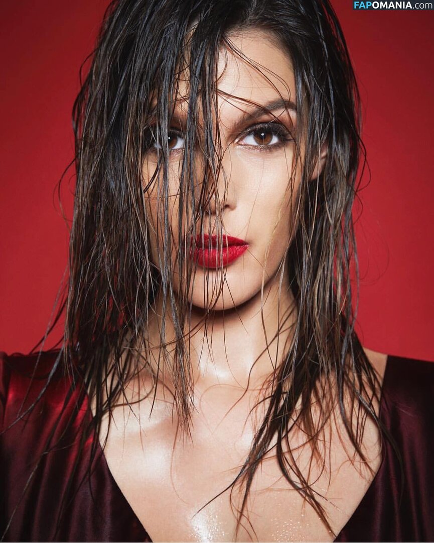 Iris Mittenaere / irismittenaere / summerxiris Nude OnlyFans  Leaked Photo #7