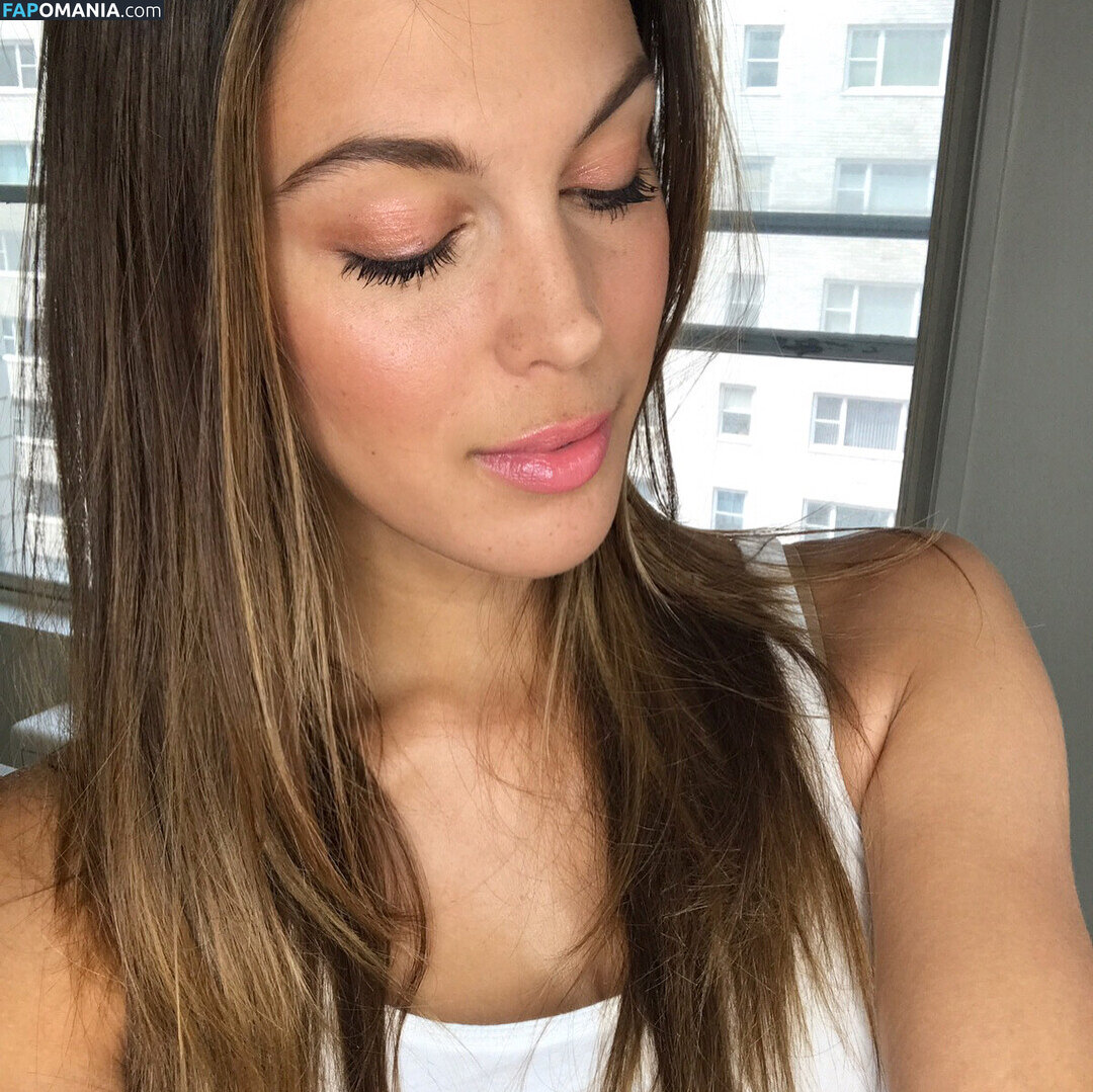 Iris Mittenaere / irismittenaere / summerxiris Nude OnlyFans  Leaked Photo #10