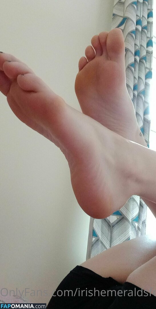 irishemeraldsfeet / therealdesertgypsy Nude OnlyFans  Leaked Photo #2