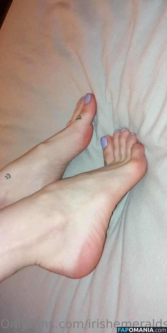 irishemeraldsfeet / therealdesertgypsy Nude OnlyFans  Leaked Photo #10