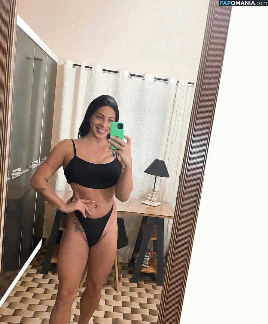 Isa Luvizotto / Isaluvizotto / https: / isa_gomesss_ / isabellaluvizotto_ Nude OnlyFans  Leaked Photo #1