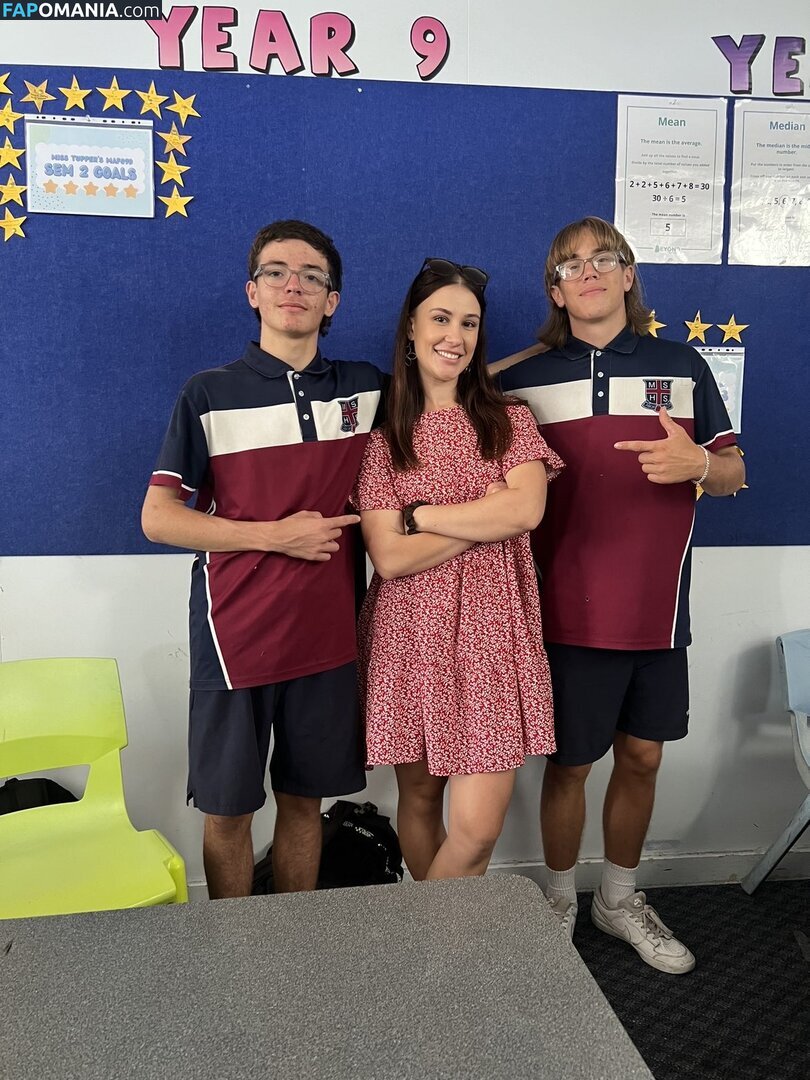 Isabel Love / isabellovemodel Nude OnlyFans  Leaked Photo #7