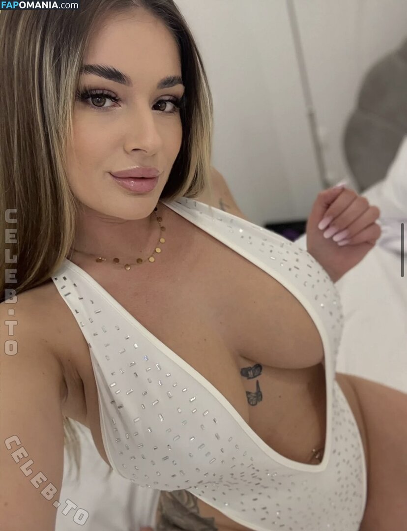 Isabella Etthan / https: / justtmebella Nude OnlyFans  Leaked Photo #2