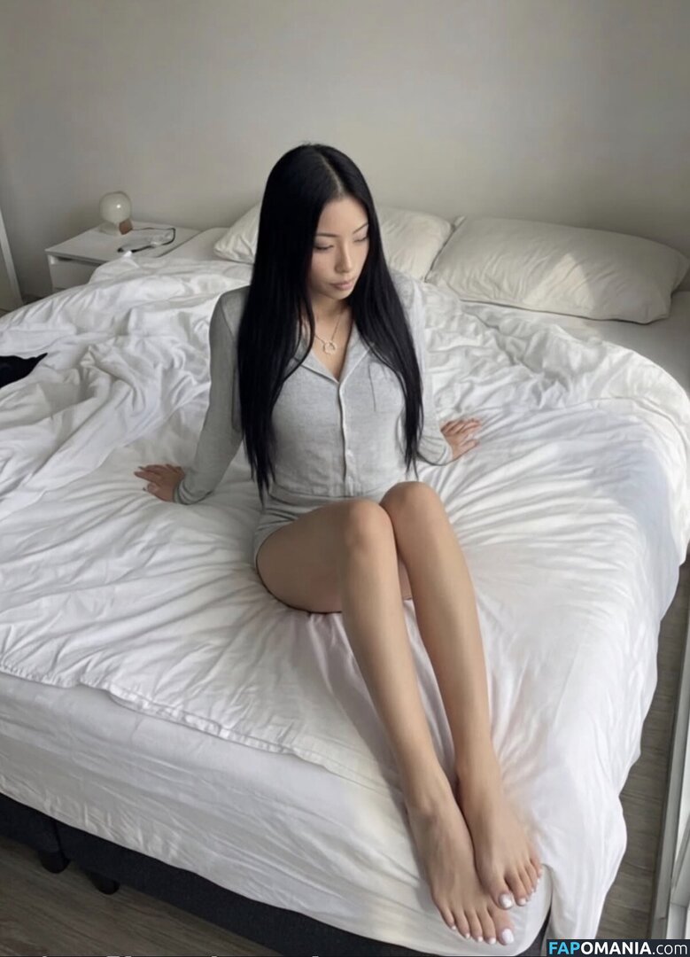 Isabella Yoon / itsisabellayoon Nude OnlyFans  Leaked Photo #3