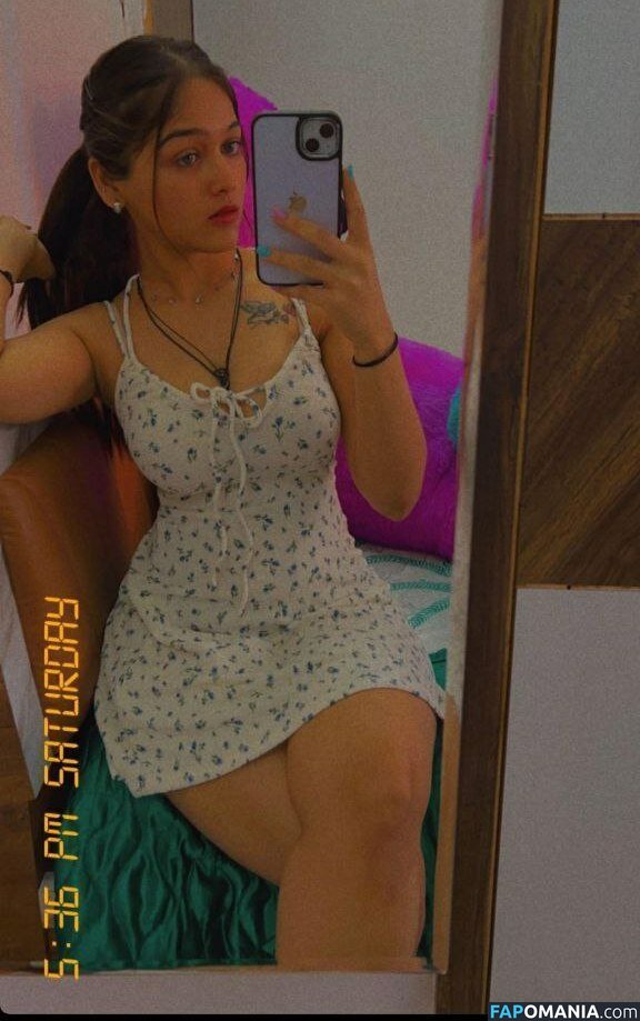 Isha Modi / ironic_ishh / notyourninnybabe Nude OnlyFans  Leaked Photo #11
