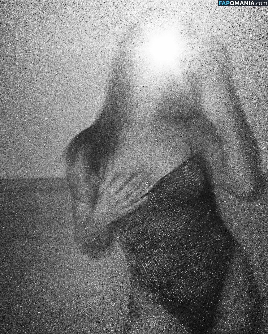 Isis Valverde Nude Leaked Photo #94