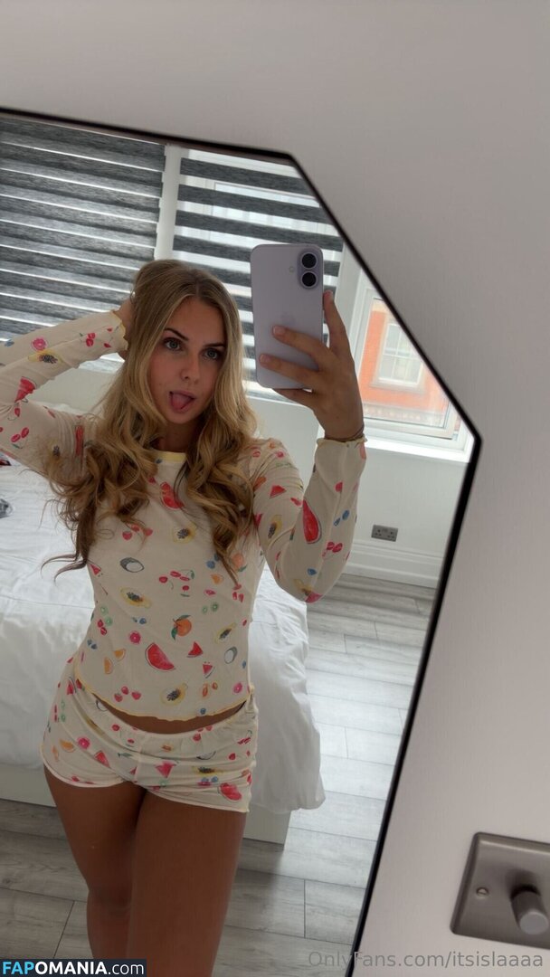 Isla Reeds / imislareed / itsislaaaa Nude OnlyFans  Leaked Photo #9