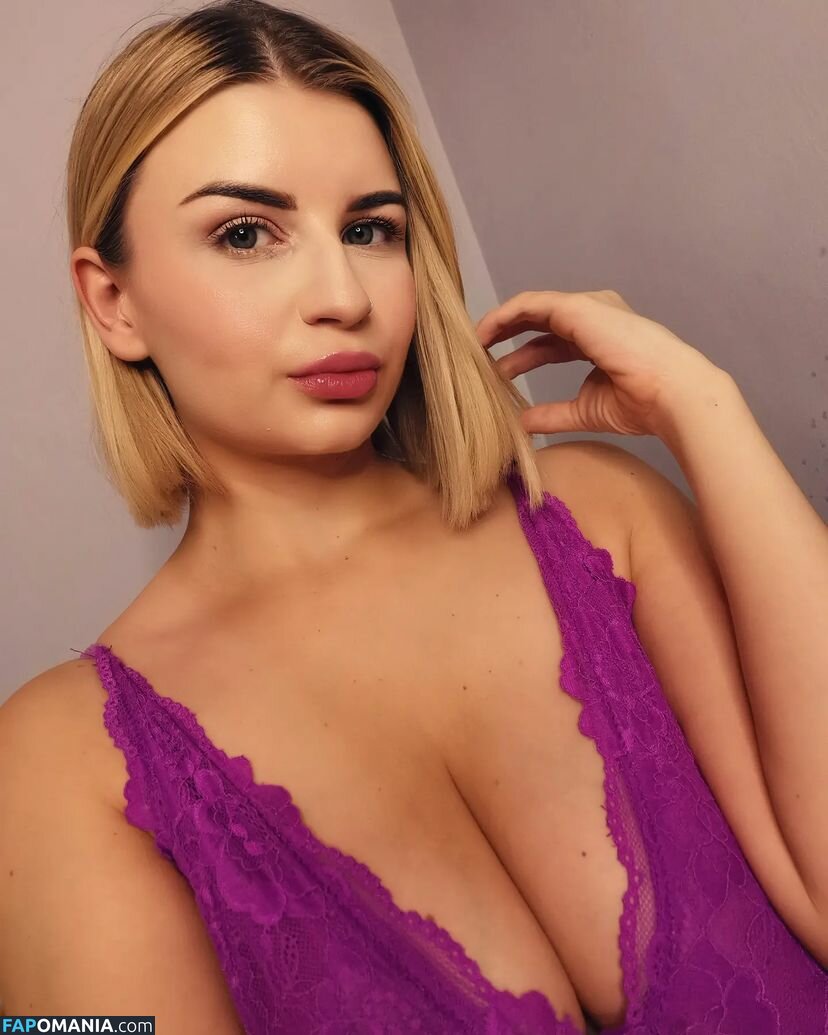 Isla White / Realmissislax / realmissisla Nude OnlyFans  Leaked Photo #48