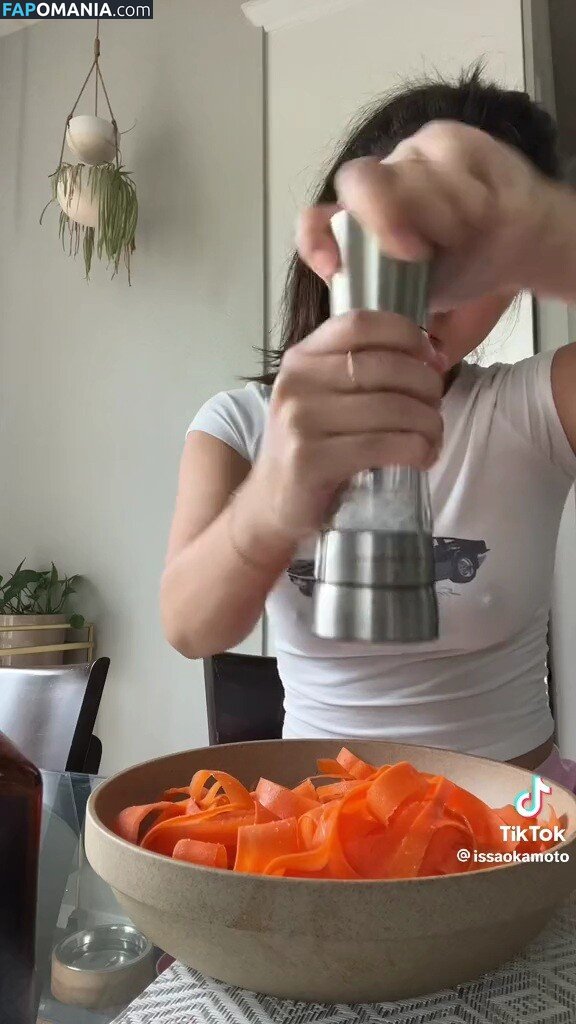 Issa Okamoto / issaokamoto Nude OnlyFans  Leaked Photo #12