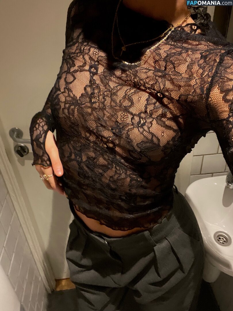 Its_Emma_18 / its.emma.18 / winterbottomm Nude OnlyFans  Leaked Photo #18