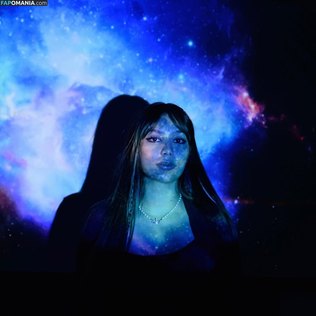 Victoria Vee / itshellovee Nude OnlyFans  Leaked Photo #10