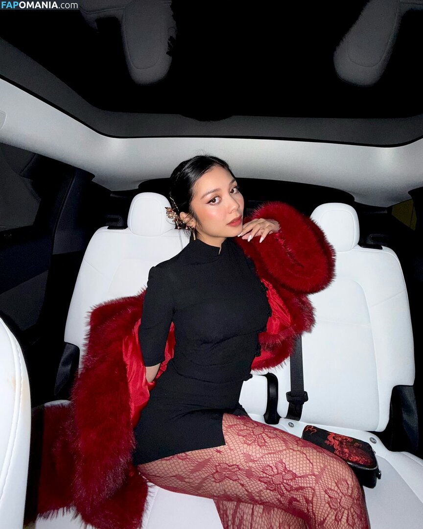 Victoria Vee / itshellovee Nude OnlyFans  Leaked Photo #16