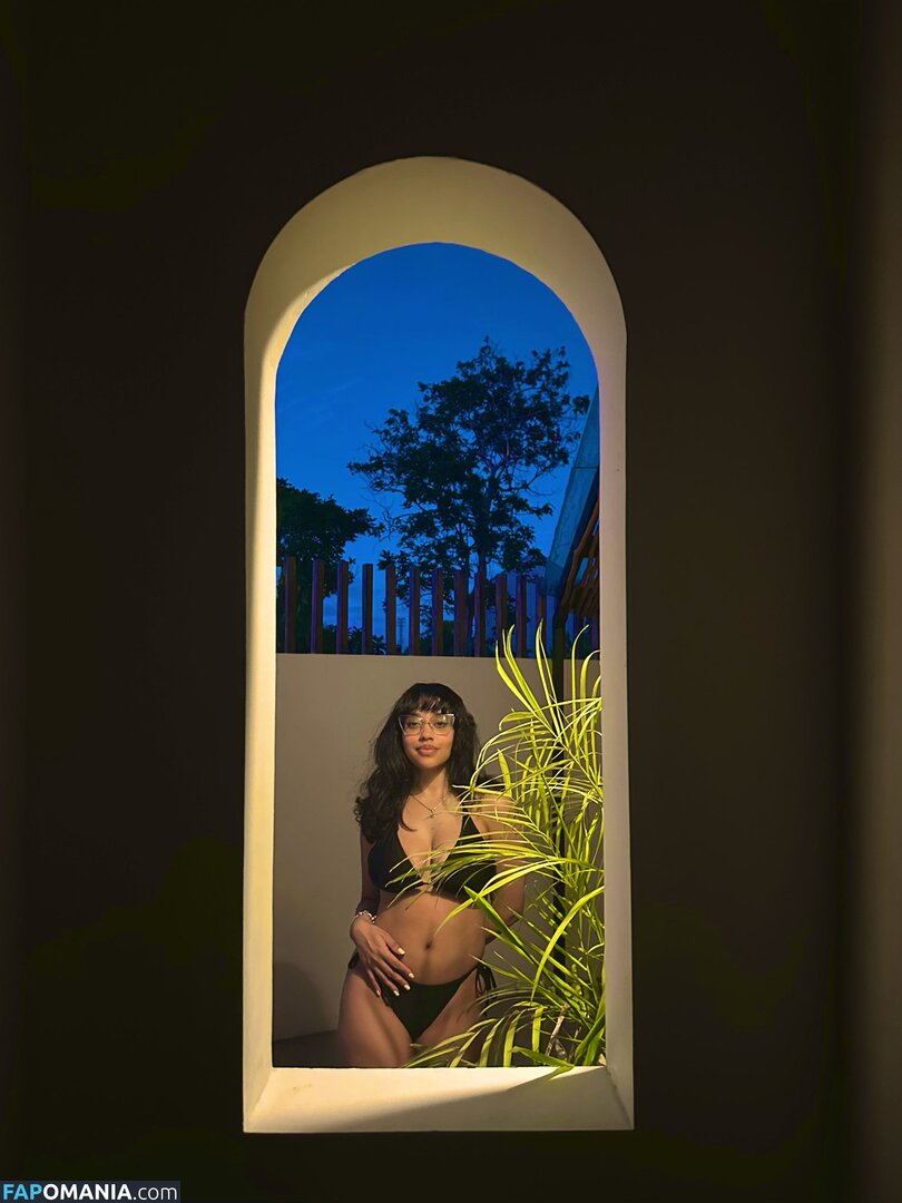 itsqueennovaa Nude OnlyFans  Leaked Photo #9