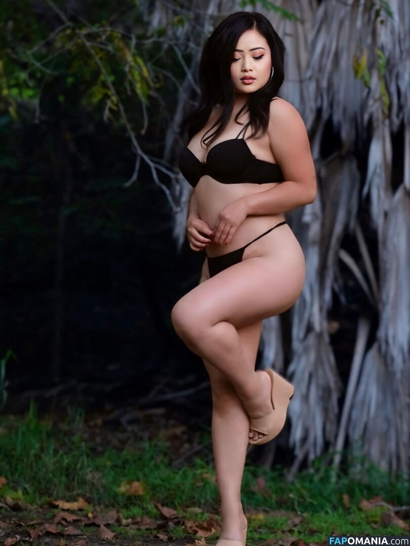 itsthechia Nude OnlyFans  Leaked Photo #3