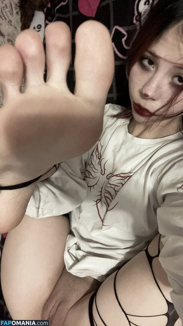 Izolyator Natsuki Nude OnlyFans  Leaked Photo #3