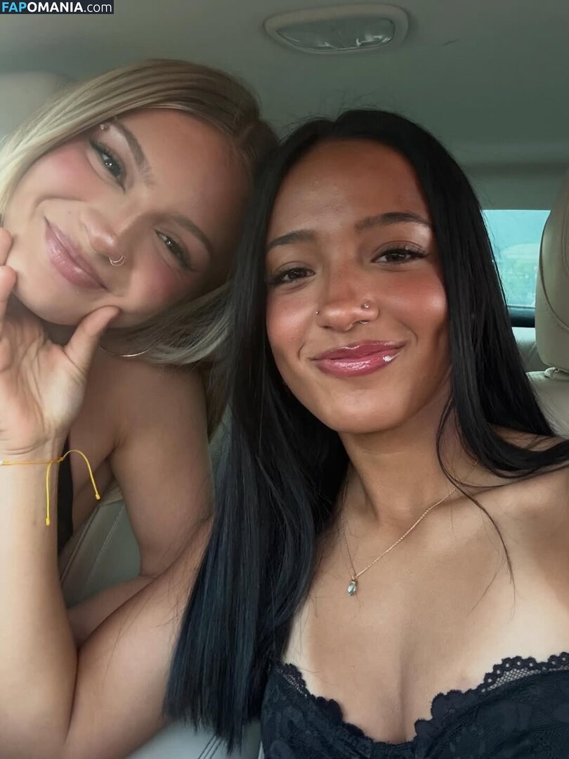 Izzy Baron / izzyb_00 Nude OnlyFans  Leaked Photo #1