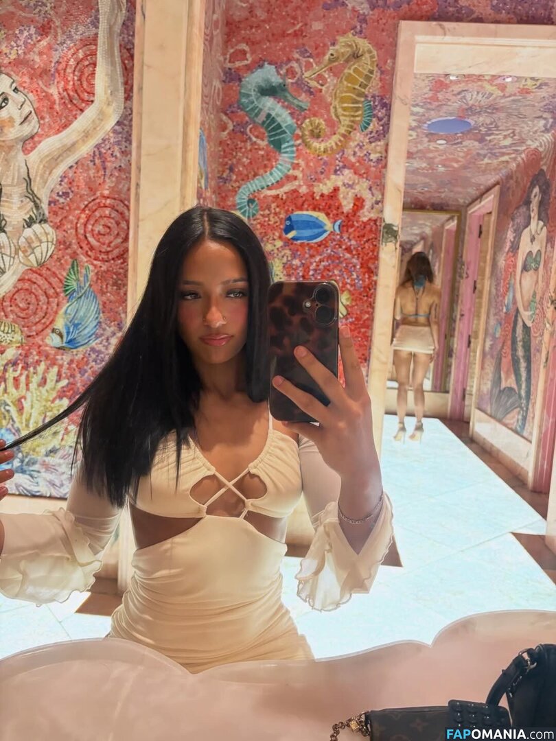 Izzy Baron / izzyb_00 Nude OnlyFans  Leaked Photo #2
