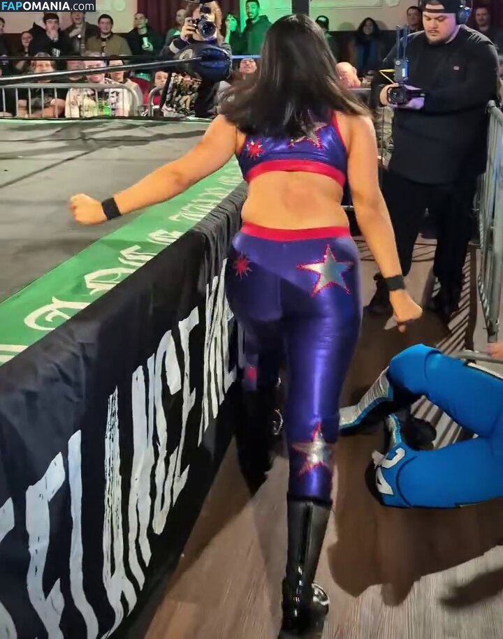 Izzy Moreno  / Izzy Moreno / ItsIzzyMania / itsizzymania Nude OnlyFans  Leaked Photo #6
