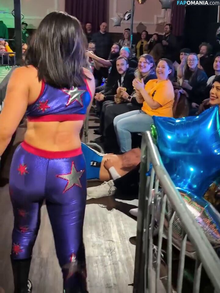 Izzy Moreno  / Izzy Moreno / ItsIzzyMania / itsizzymania Nude OnlyFans  Leaked Photo #7