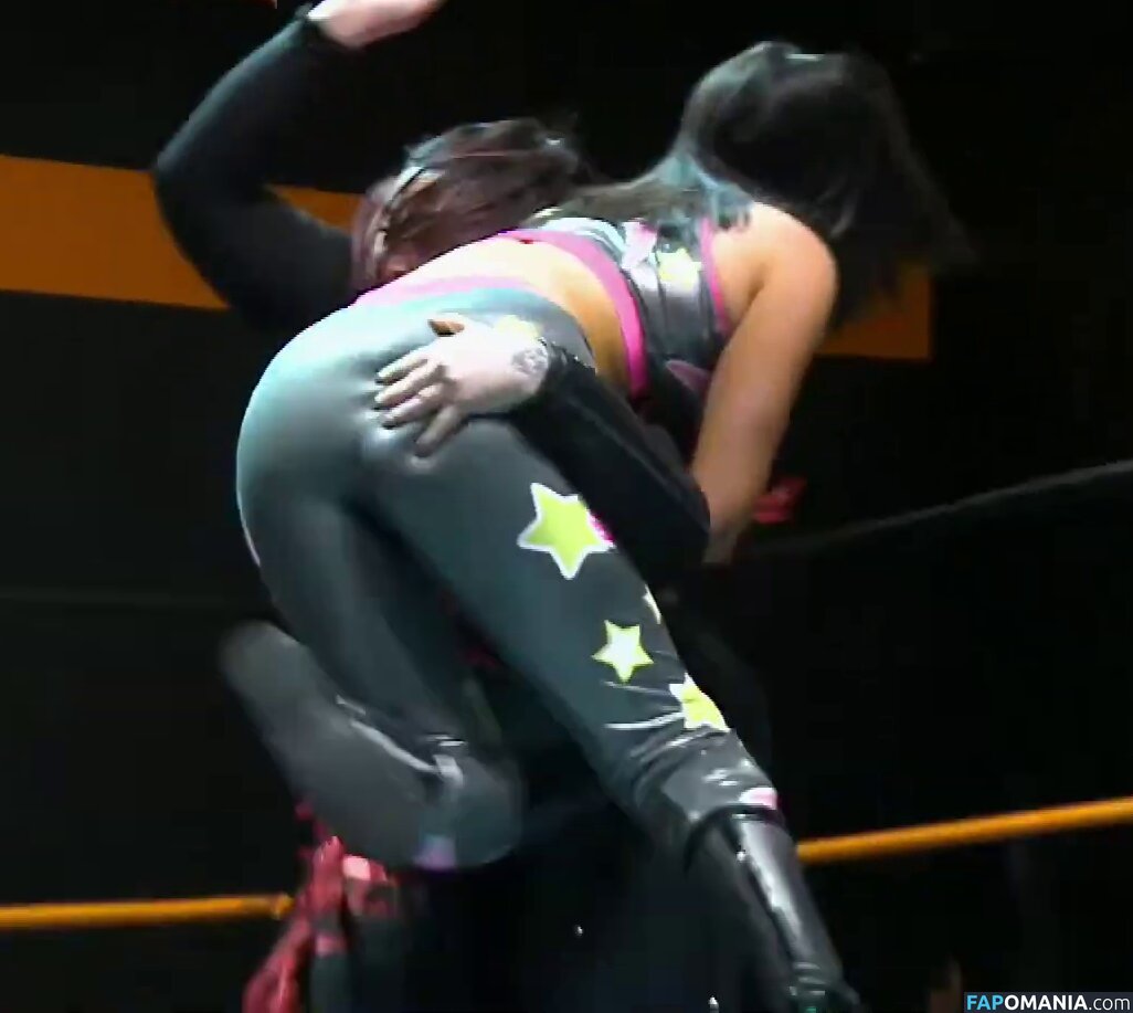 ItsIzzyMania / Izzy Moreno / WWYTWrestling Nude OnlyFans  Leaked Photo #31