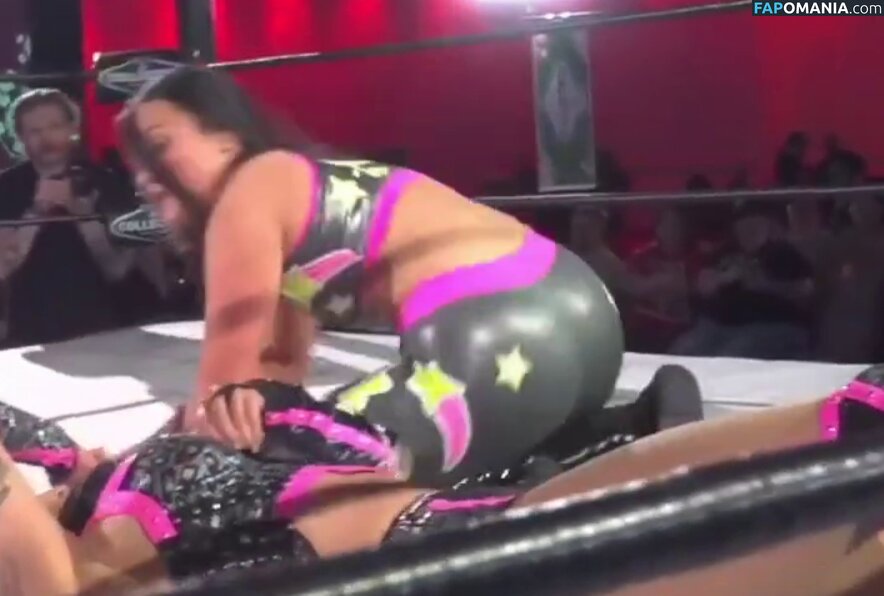 ItsIzzyMania / Izzy Moreno / WWYTWrestling Nude OnlyFans  Leaked Photo #33