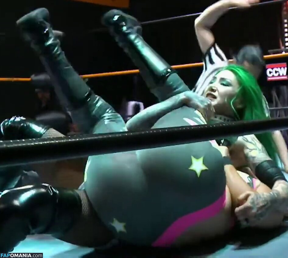 ItsIzzyMania / Izzy Moreno / WWYTWrestling Nude OnlyFans  Leaked Photo #35