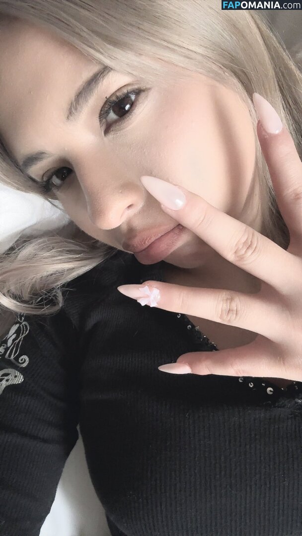 Izzy Rivas / imlizarey / izz1.r Nude OnlyFans  Leaked Photo #17